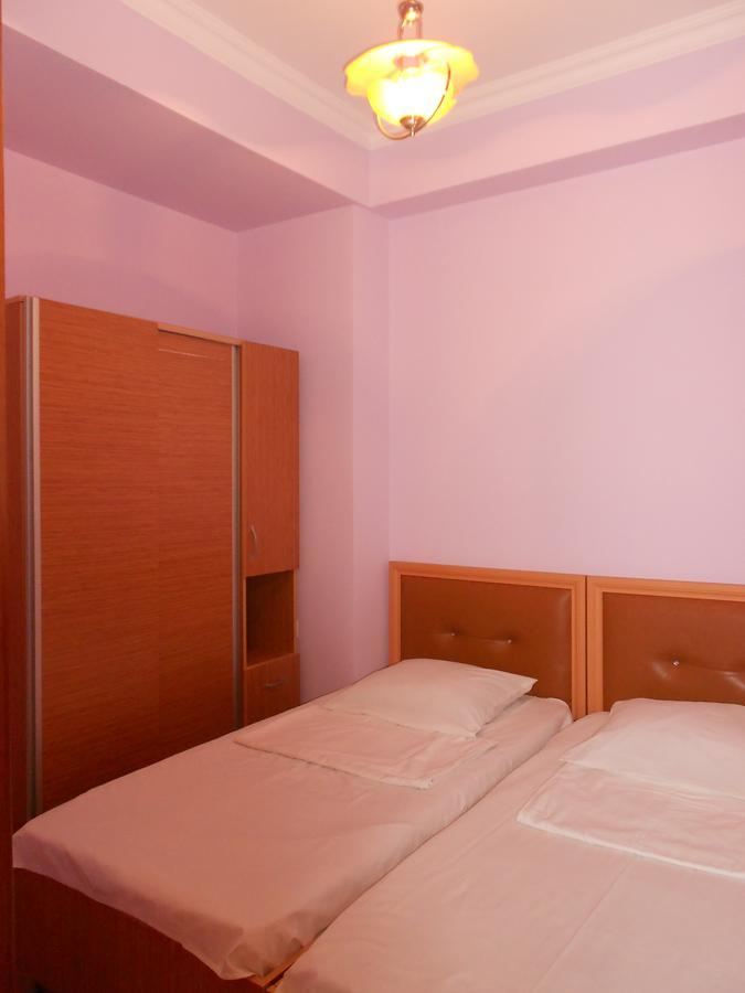 Ucha'S Apartment Batumi Kültér fotó