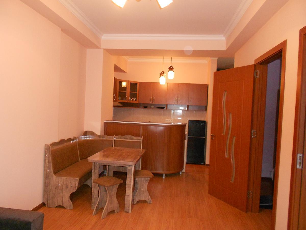 Ucha'S Apartment Batumi Kültér fotó