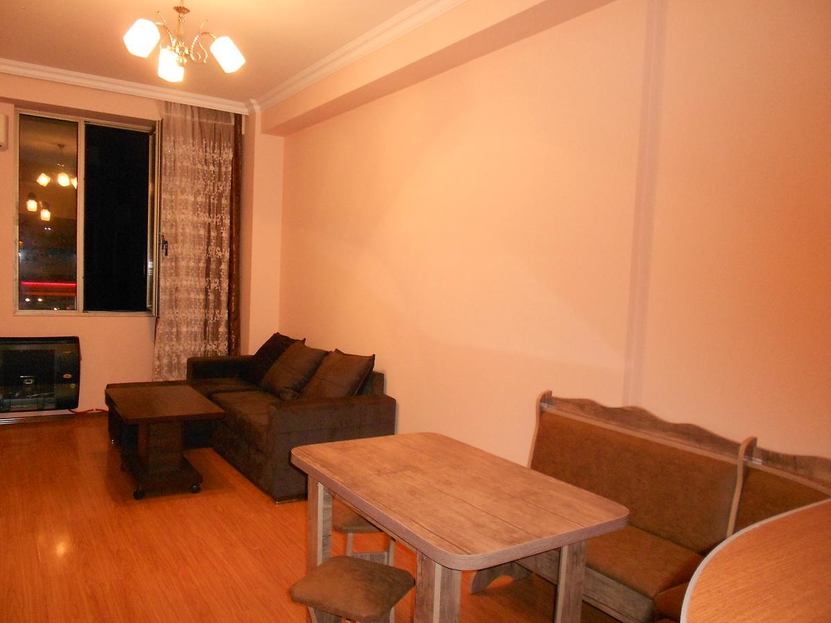 Ucha'S Apartment Batumi Kültér fotó